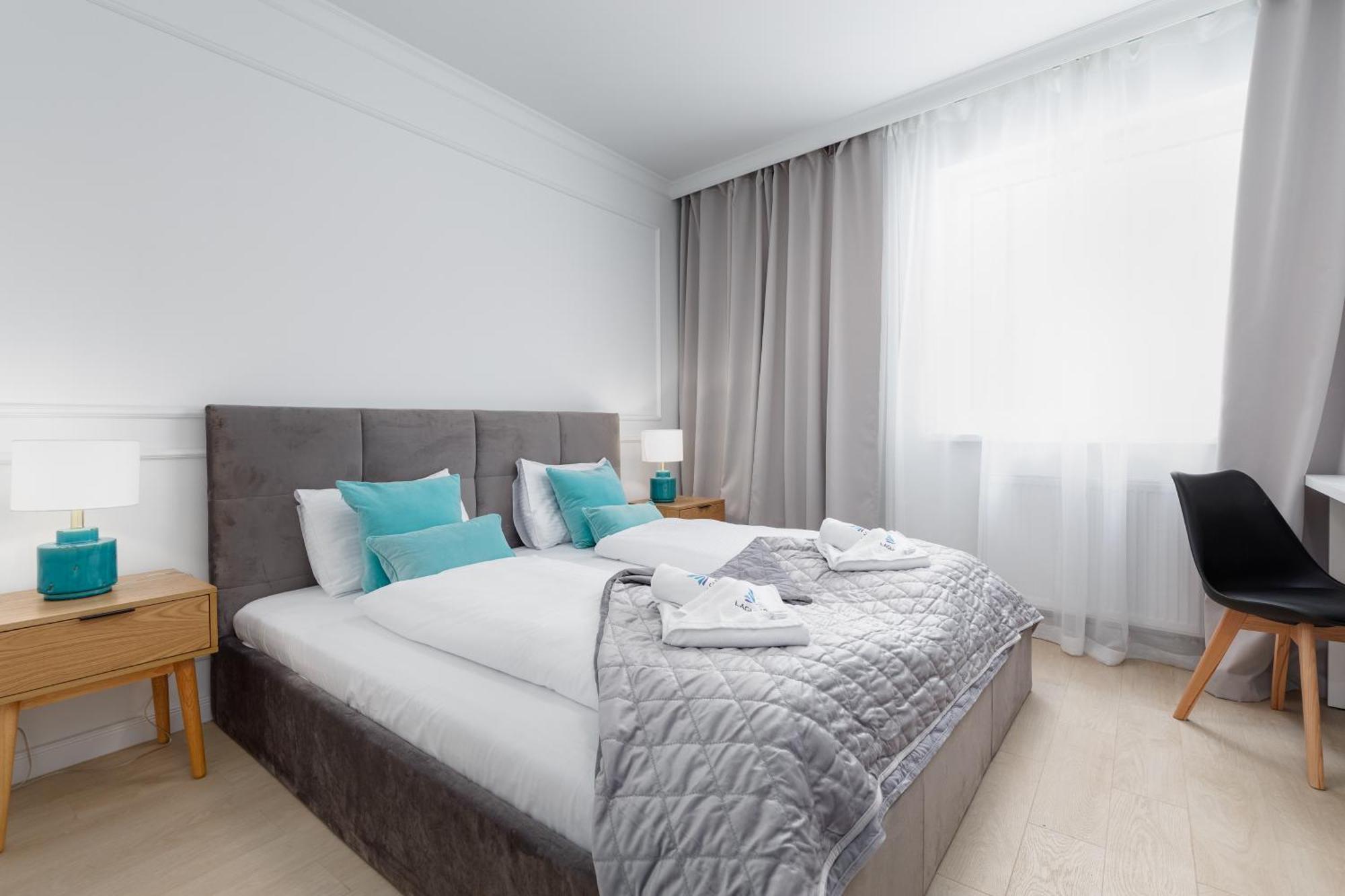 Plac Slowianski Apartments With Balcony Swinoujscie Center By Noclegi Renters Eksteriør bilde